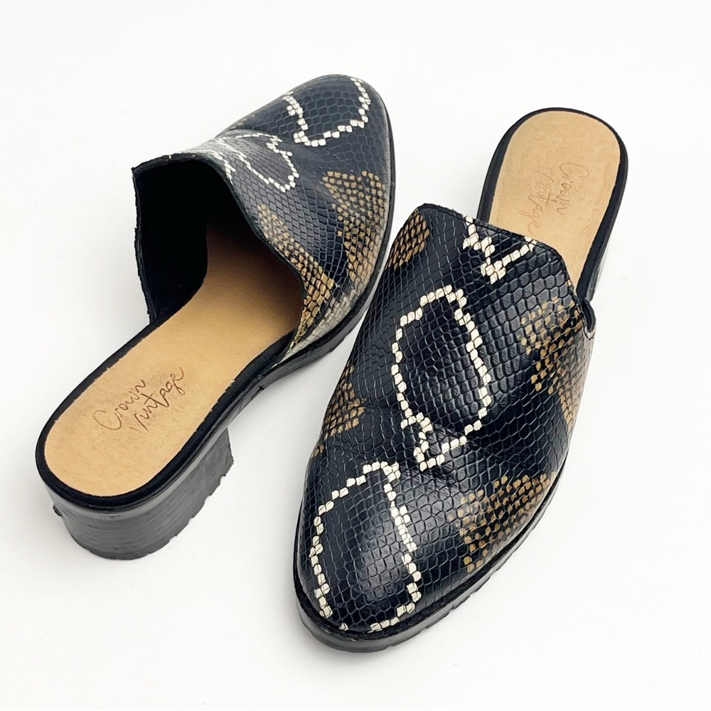 CROWN VINTAGE Faux Leather Snakeskin Embossed Slip On Mules, Size 6